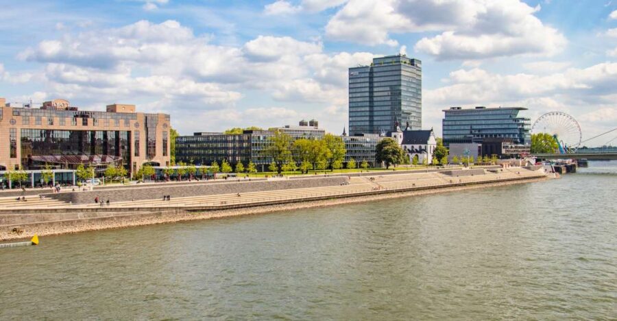 Cologne: Express Walk with a Local in 60 minutes - Exploring Cologne’s Landmarks in 60 Minutes