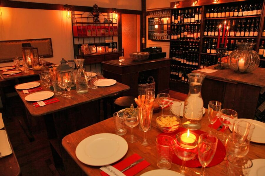 Cologne-Nippes: Cheese and wine with champagne and Grand Cru - The Setting: Intimate and Cozy Atmosphere