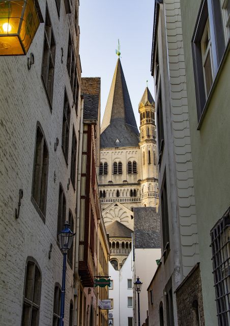 Cologne - Old Town Historic walking tour - Visiting Cologne’s Oldest Town Hall