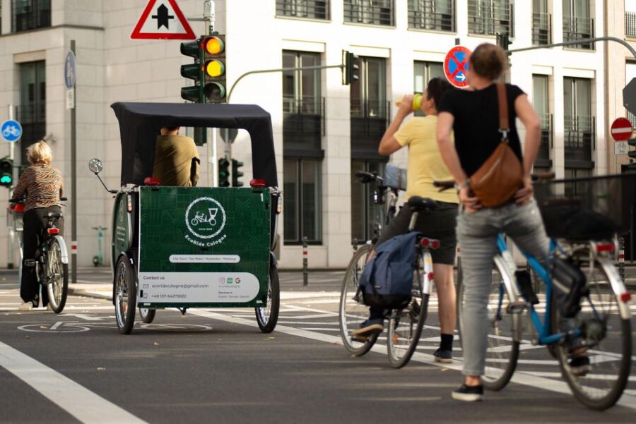 Cologne: Private Rickshaw Tour - Exploring Cologne’s Iconic Landmarks by Rickshaw
