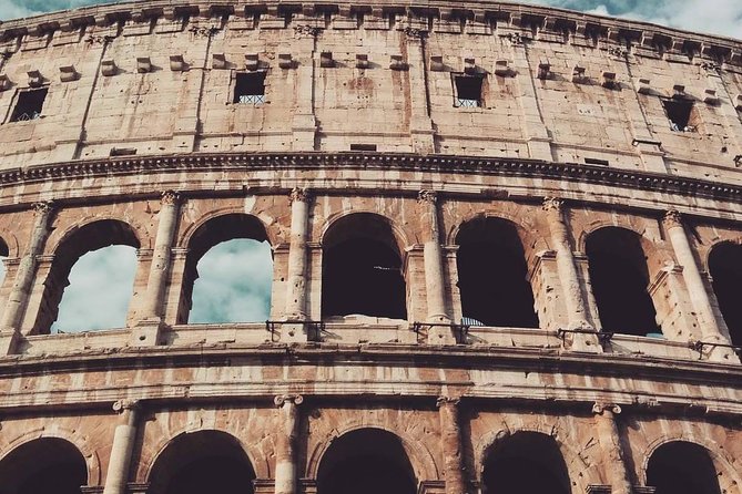Colosseum, Palatine Hill, and Roman Forum Private Tour - Exploring Palatine Hill, the Birthplace of Rome