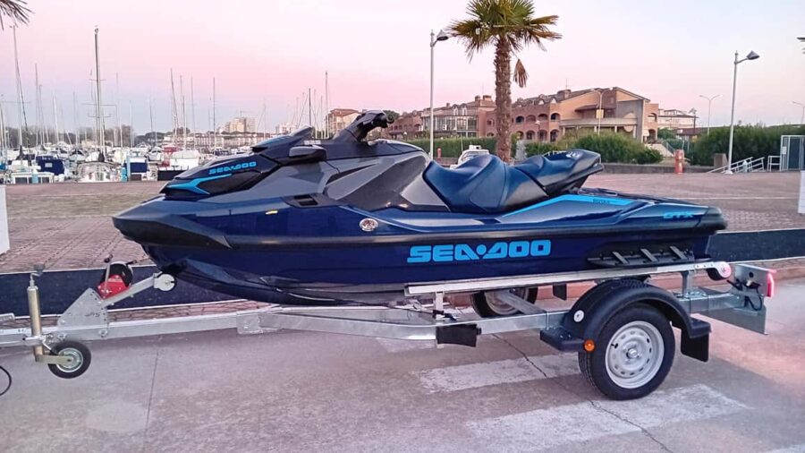 Comacchio: Jet Ski Rental with Skipper in the Po Delta - The Choice Between 30 Minutes and One Hour Tours