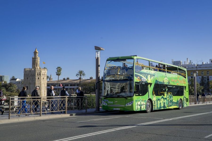 Combo: Hop on hop off + Flamenco Show & Walking tours - Discovering Sevilla with Hop-On Hop-Off Bus
