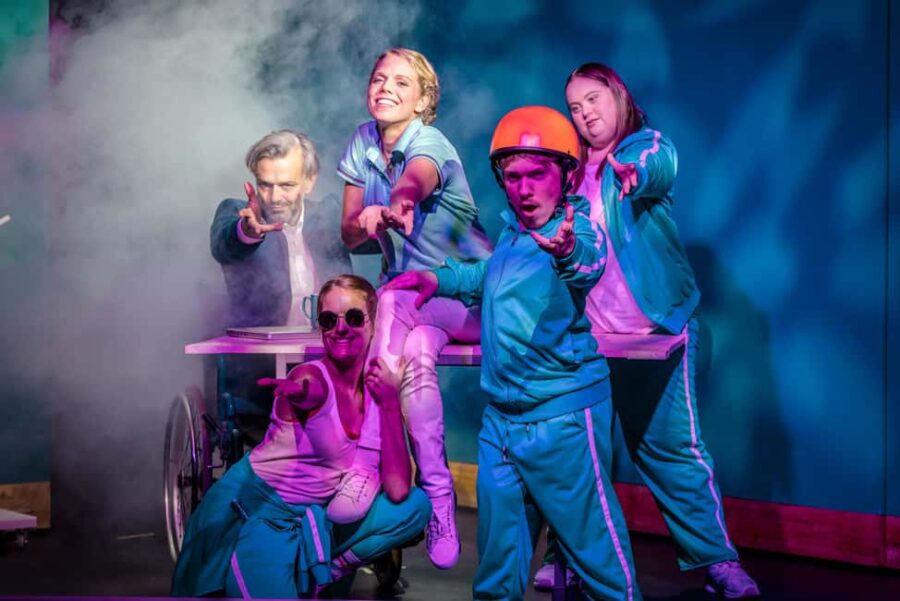 Comedy Dresden: Ticket for the Inclusion Comedy "Die Goldfische" - "Die Goldfische" - An Inclusion Comedy with a Catchy Plot