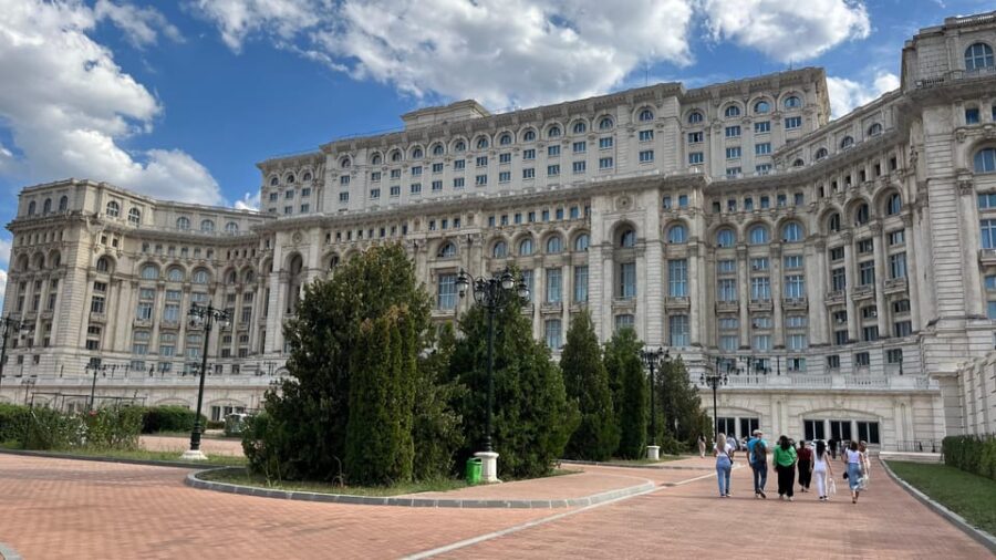 Communist Museums Marathon: 3 museums and all transfers incl - Discovering Bucharest’s Communist Landmarks and Art Scenes