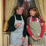 Cooking Class at Daniela's home in Rome - Savoring the Meal with Family-Style Dining and Local Beverages