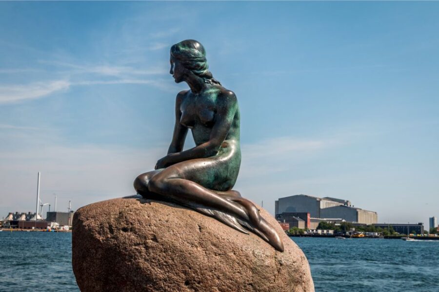 Copenhagen: Highlights & Secrets Private Walking Tour - Exploring the Old Town and Royal Residences
