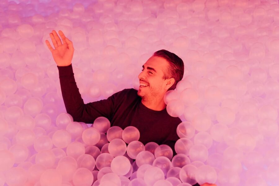 Copenhagen: IKONO Immersive Experience Entry Ticket - The Art of Light Drawing and Interactive Rooms