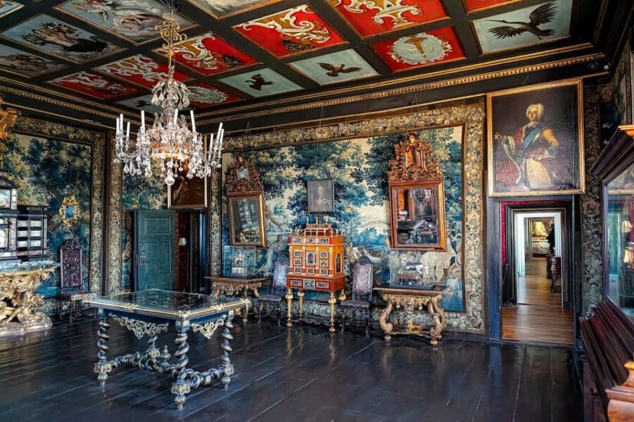 Copenhagen: Rosenborg Castle Entry Ticket - Discover the Danish Crown Jewels in the Treasury
