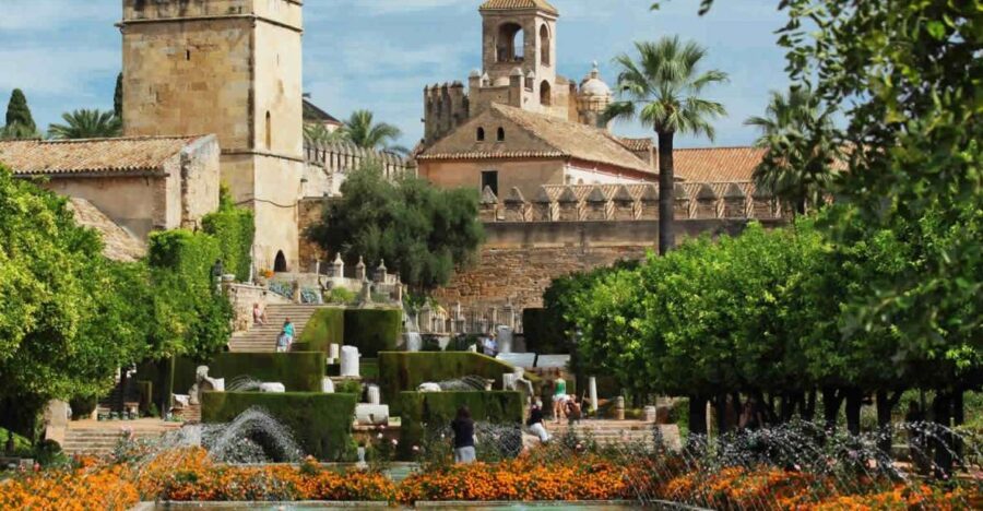 Cordoba: Alcazar of The Christian Monarchs Tickets and Tour - Starting Point and Tour Format