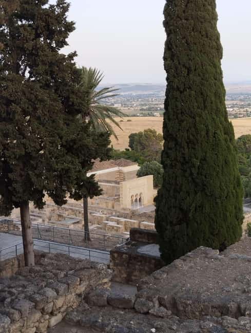 Córdoba: Guided Tour Medina Azahara at Dusk - Exploring the Ruins of a 10th-Century Caliphate City