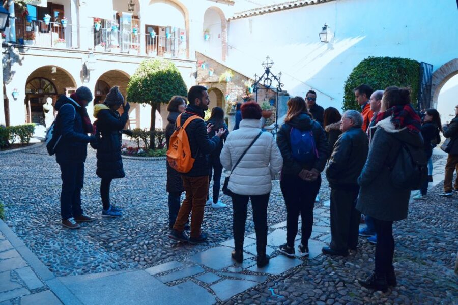 Cordoba: Jewish Quarter Walking Tour - Starting Point at Puerta del Perdón and Historic Entrance