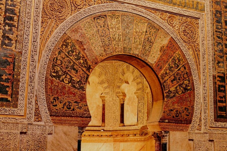 Cordoba: Mosque-Cathedral and Jewish Quarter Guided Tour - The Historical Significance of the Jewish Quarter