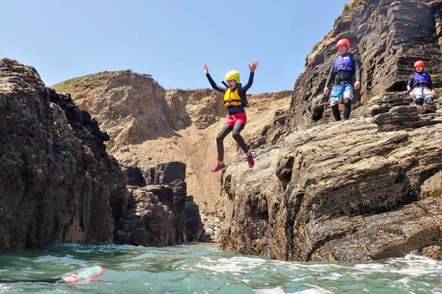 Cornwall: Beginner Coasteering Adventure at Praa Sands - Starting Point at Praa Sands Car Park and Access Details