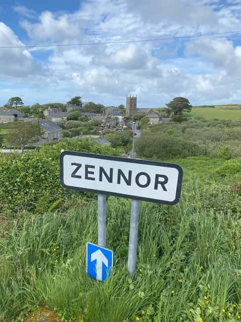 Cornwall: Private Guided Tour - From the Old Town to the Coastal Cliffs