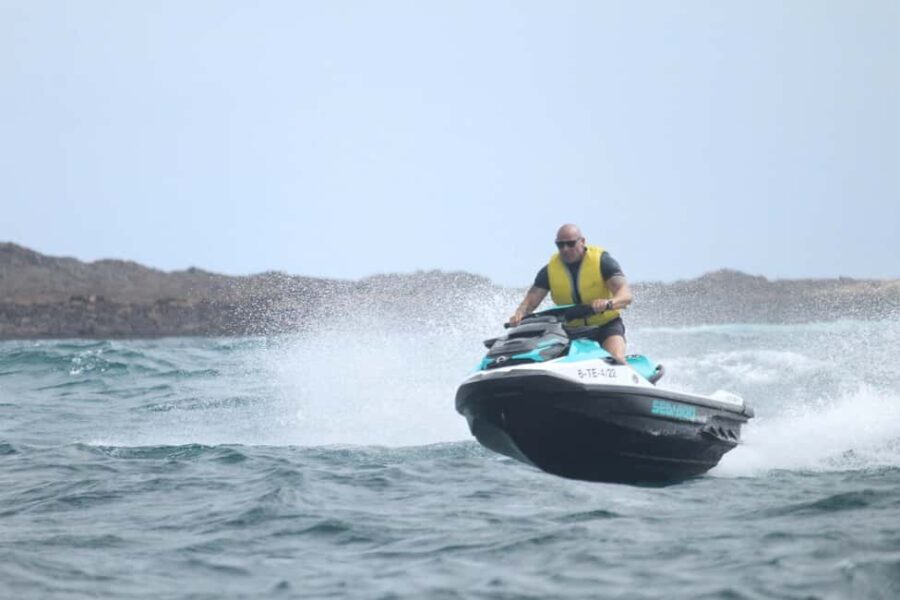 Corralejo: Power Jetski Adventure - Navigating the Route: Corralejo, Isla de Lobos, and Lanzarote