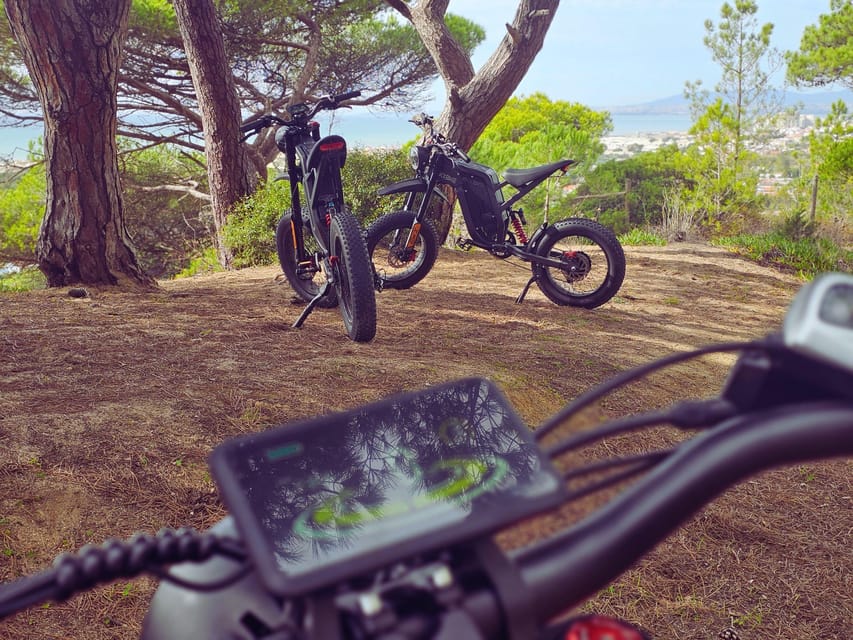 Costa da Caparica: eBike Tour - Discovering the Paisagem Protegida da Arriba Fóssil da Costa