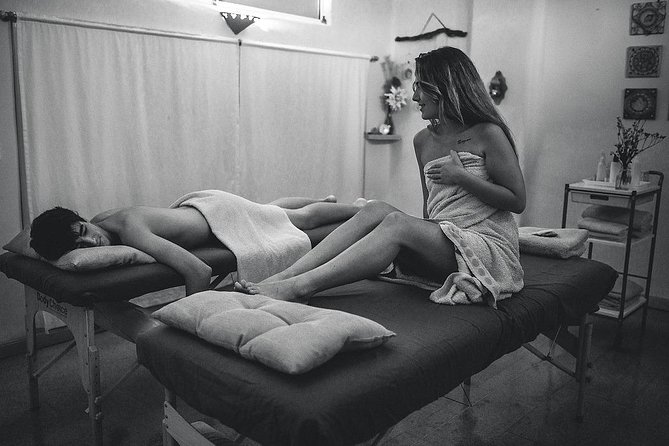 Couple Massage 80 minutes - The Atmosphere and Decor of MasVital