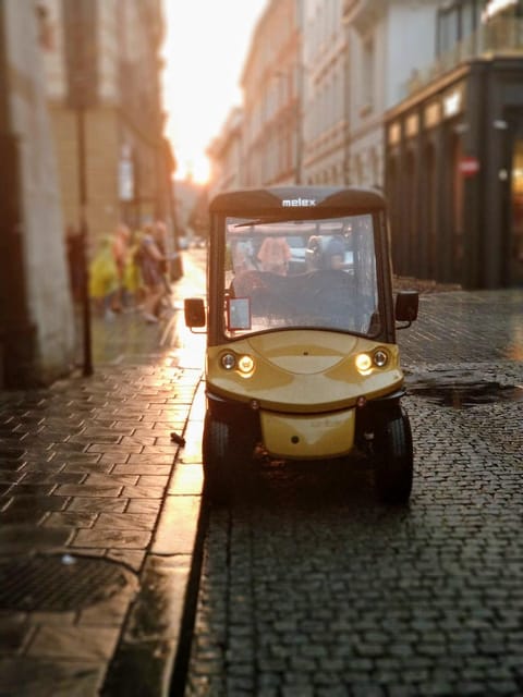 Cracow: Kazimierz by Golf Cart and Schindler's Factory Tour - Exploring Kazimierz in a Comfortable Eco-Friendly Vehicle