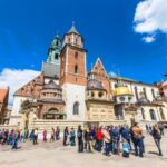 Cracow: Wawel Castle & Cathedral, Rynek Underground & Lunch - Starting Point at St. Mary Magdalene Square with Clear Directions
