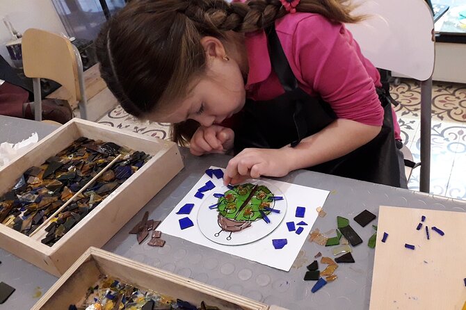 Create Unique GlassArts in Fusion Workshop with the Glass Master - Crafting Your Glass Fusion Masterpiece