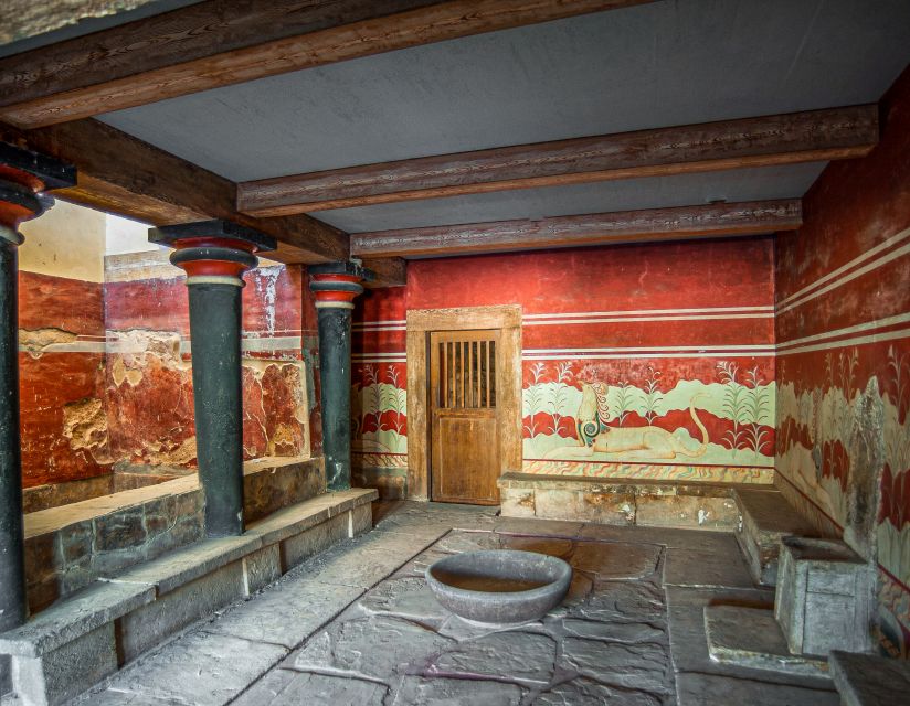 Crete: Knossos Palace and Lassithi Plateau Day Tour - Visiting the Monastery of Kera Kardiotissas