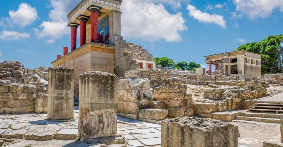 Crete: Knossos Palace and Museum E-Tickets with Audio Guides - Exploring the Historical Treasures of Knossos Palace