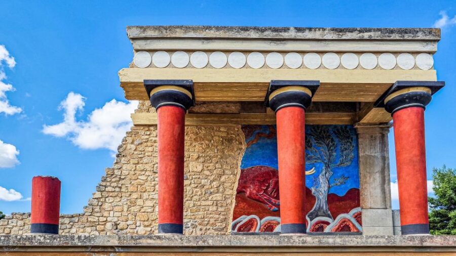 Crete: Lasithi Plateau & Knossos Palace Tour - Visiting the Palace of Knossos: Crete’s Minoan Heart