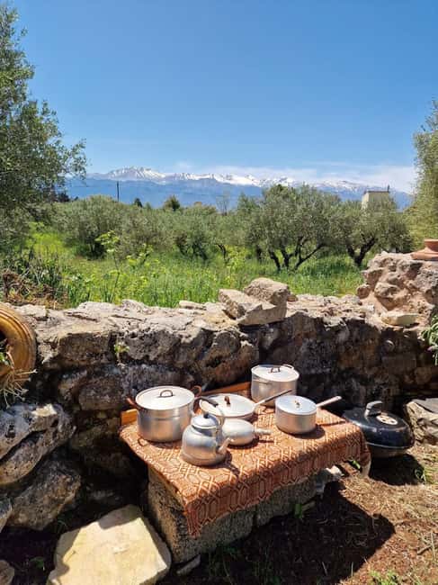 Crete: Private Apokoronas Villages Tour with Local Lunch - Tasting Pastries at a Family-Run Bakery