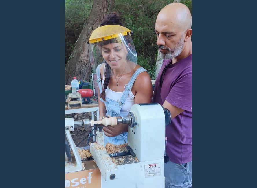 Crete: Working with olive wood in Archanes - Starting Point and Accessibility in Archanes