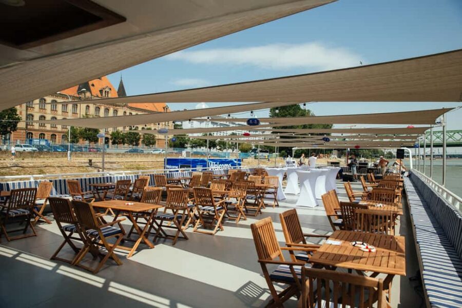 Culinary Cruise from Bratislava to Vienna - Onboard Dining: Breakfast, Lunch, and Dinner with Quality Wines