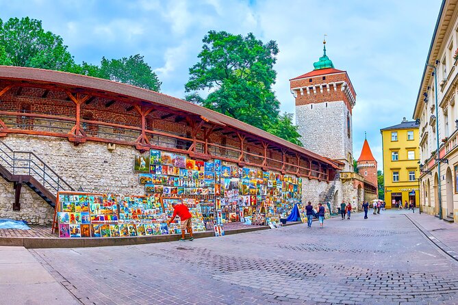 Czartoryski Palace Museum Tickets and Krakow Old Town Tour - Why This Tour Offers Good Value for Art and History Enthusiasts