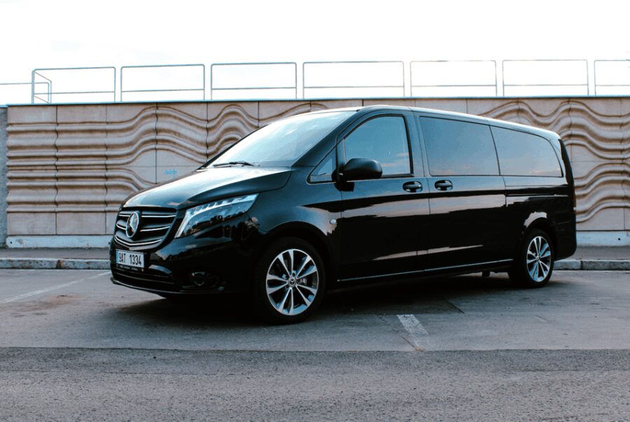 Czech castle tour - Cesky Krumlov - Who Will Most Appreciate This Tour