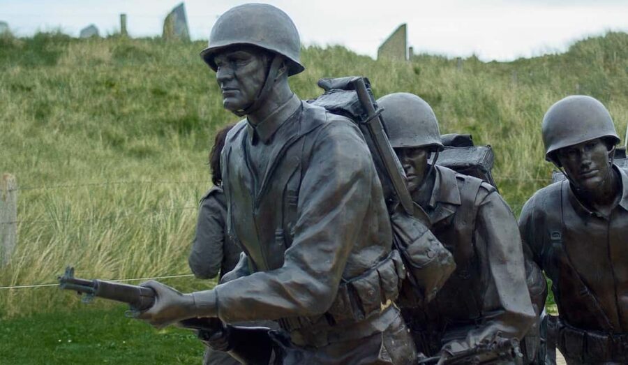 D-Day Beaches Historical Excursion from Le Havre - Visiting the Pointe du Hoc Cliff and Its Significance