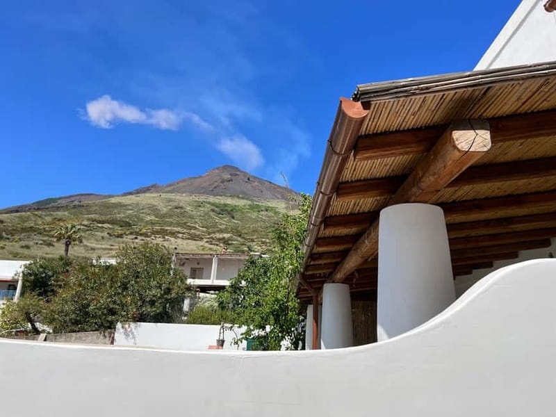 Da Tropea: Lipari Panarea Stromboli by night - Exploring Lipari’s Harbor and Main Streets