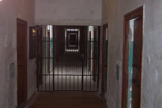 Dachau Concentration Camp Memorial Tour with Train from Munich - From the Meeting Point at Marienplatz to Dachau: How the Tour Begins