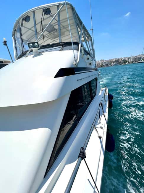 Daily and Weekly Cruises in the Athens Riviera and Saronic - The Yacht: Comfort and Seaworthiness
