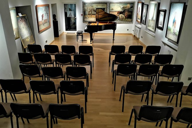 Daily live piano Chopin's concerts at 6:30 pm in the Warsaw Archdiocese Museum - The Experience of Listening Close by a Skilled Pianist