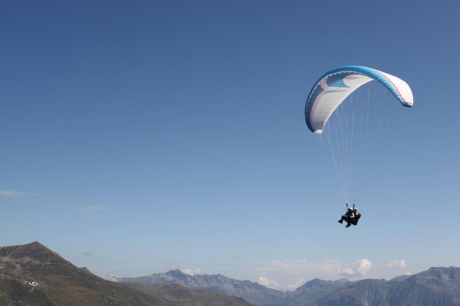 Davos Paragliding Private Tandem Pilot Half Day - The Scenic Views: Capturing the Best of the Swiss Alps