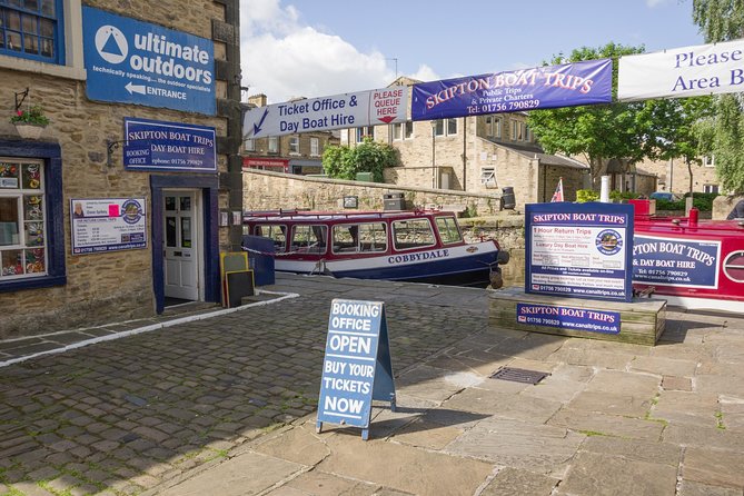Day Boat Hire - Starting Point at Skipton for a Canal Adventure