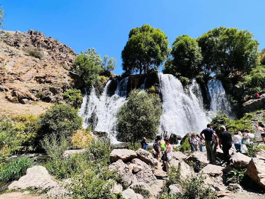 Day Trip: Khor Virap to Tatev-Monasteries, Wine & Waterfall - Exploring Khor Virap at the Foot of Mount Ararat