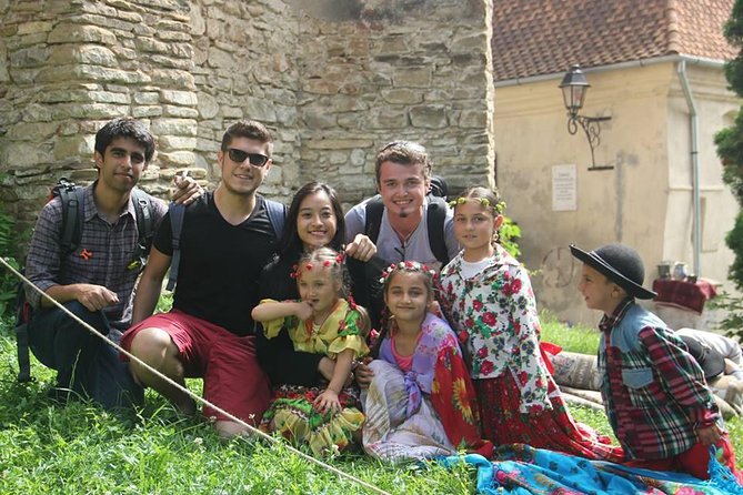 Day trips and excursions in nature, cities in Transylvania, Brasov! - Discovering the Secrets of Rasnov Fortress and the Liberty Bear Sanctuary