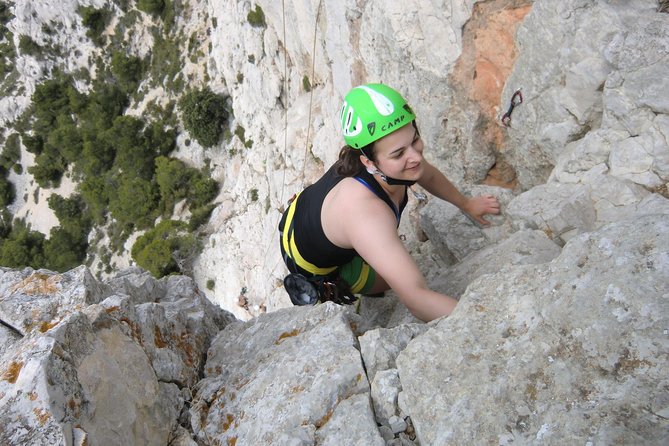 Daytime multi-pitch climbing in the Calanques National Park - Climbing Equipment and What You Need to Bring