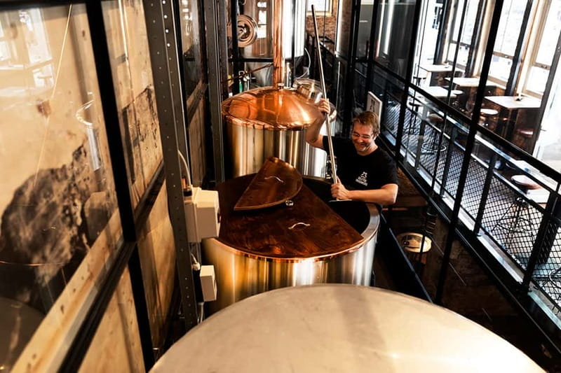 Delft: Craft Beer Tasting in Medieval Brewery with Snacks - Tasting 4 Craft Beers Paired with Bavarian Pretzels