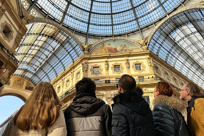 Delicious Milan Street Food Tour Tasting and Sightseeing with Local Guide - Exploring the Colonne di San Lorenzo Roman Ruins