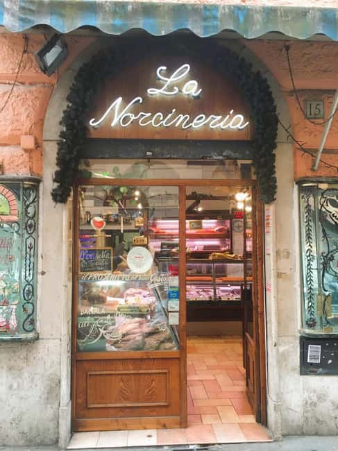 Delights of Rome: Gastronomic Tour in Trastevere - Meeting Point at Piazza Trilussa