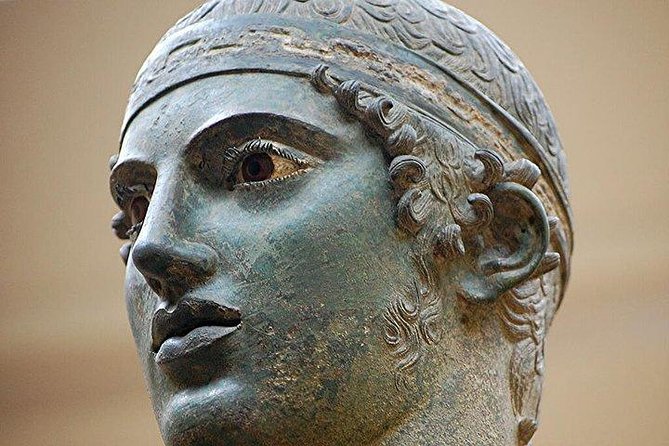 Delphi Full Day Private Tour: Temple of Apollo, Museum, Navel of Earth & Oracle - Visiting Delphis Most Famous Landmark: Temple of Apollo