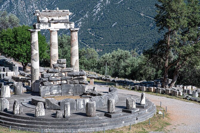Delphi Skip-The-Line Private Tour with Licensed Guide & Admission - Exploring the Ancient Delphi Archaeological Site