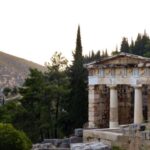Delphi: Spanish guided one day tour - How the Tour Combines Comfort and Cultural Depth