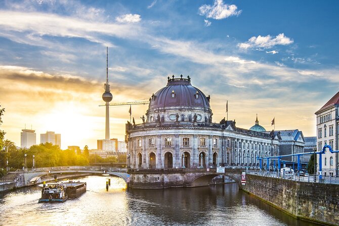 Deluxe Berlin Shore Trip from Warnemunde and Rostock Port - Iconic Landmarks: Department Store and Tiergarten